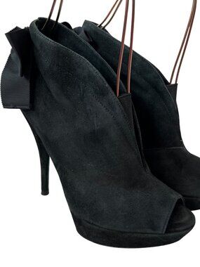 Vera Wang high heels Royce booties black suede bow peep toe platform size 6.5